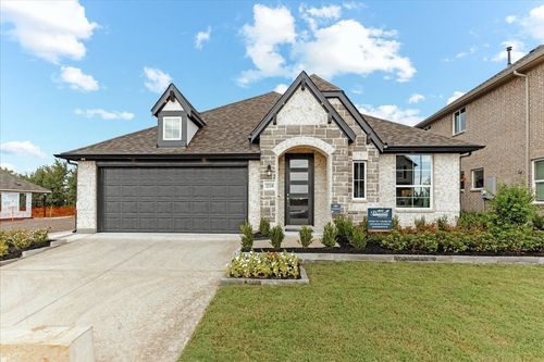 2210 Walden Pond Blvd, Forney, TX, 75126-4836 | Card Image