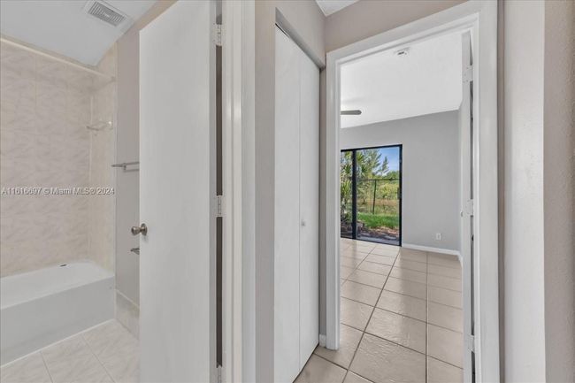 0 - 9780 W Daffodil Ln, Home with 3 bedrooms, 2 bathrooms and null parking in Miramar FL | Image 22