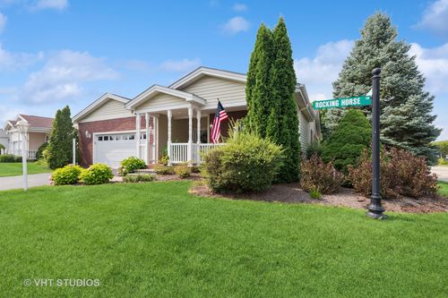 50 Rocking Horse Ln, Grayslake, IL, 60030-9621 | Card Image