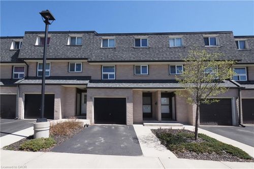 17-138 Blackhorne Dr, Kitchener, ON, N2E1Z3 | Card Image