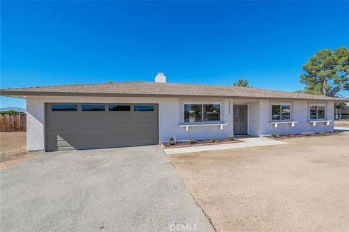 22267 Gayhead Rd, Apple Valley, CA, 92307-3753 | Card Image