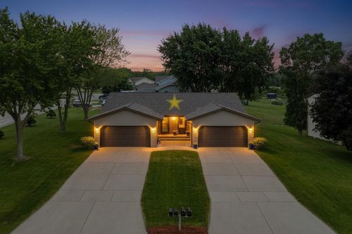 2730 Aquarius Road, BELLEVUE, WI, 54311 | Card Image