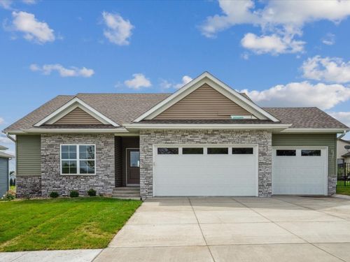 1223 Covered Wagon Dr, Iowa City, IA, 52240-1200 | Card Image