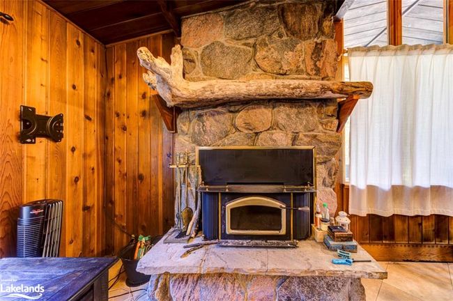 76 29th St N, House other with 2 bedrooms, 1 bathrooms and 10 parking in Wasaga Beach ON | Image 17