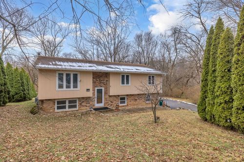 3309 Ferris Dr, Decatur, IL, 62521-9003 | Card Image