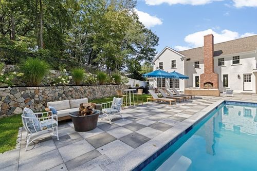 441 King St, Cohasset, MA, 02025-1909 | Card Image