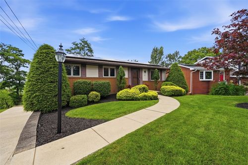125 Eakin Ave, Ross Twp, PA, 15214 | Card Image