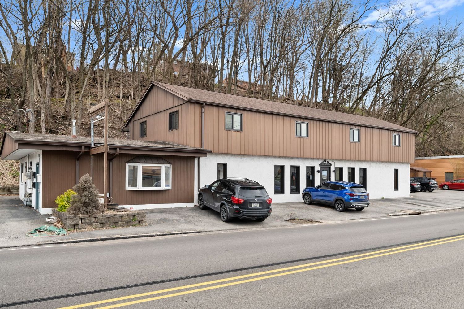 525 Allegheny River Blvd, Verona, PA 15147