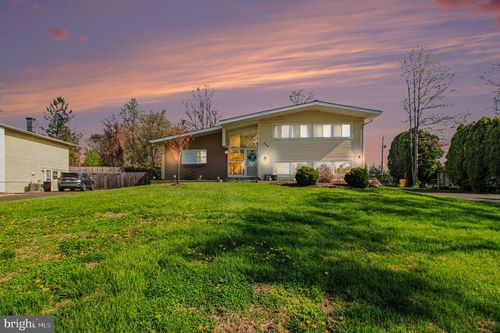 908 Fraser Rd, ERDENHEIM, PA, 19038-7014 | Card Image