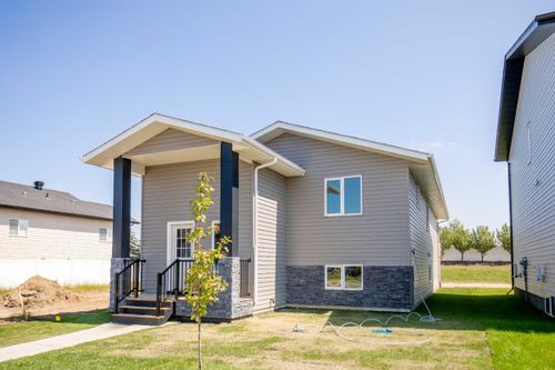 109 Aztec Crescent, Blackfalds, AB, T4M0M7 | Card Image