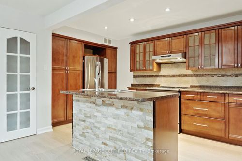 l1-444 Stone Church Rd W, Hamilton, ON, L9B1R1 | Card Image
