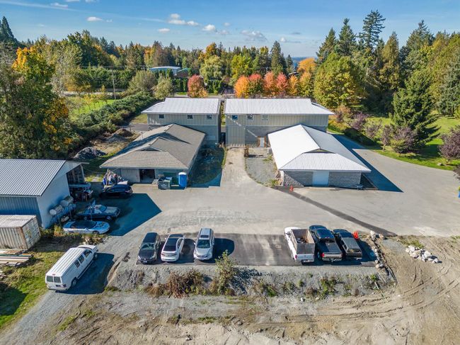 7696 Bradner Road, House other with 4 bedrooms, 3 bathrooms and 10 parking in Abbotsford BC | Image 9