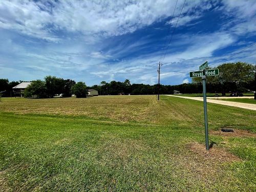 00000 Royal Wood St, Palacios, TX, 77465 | Card Image