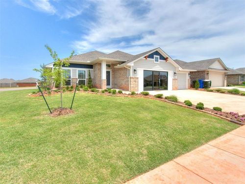 3901 Abingdon Dr, Norman, OK, 73026-1400 | Card Image