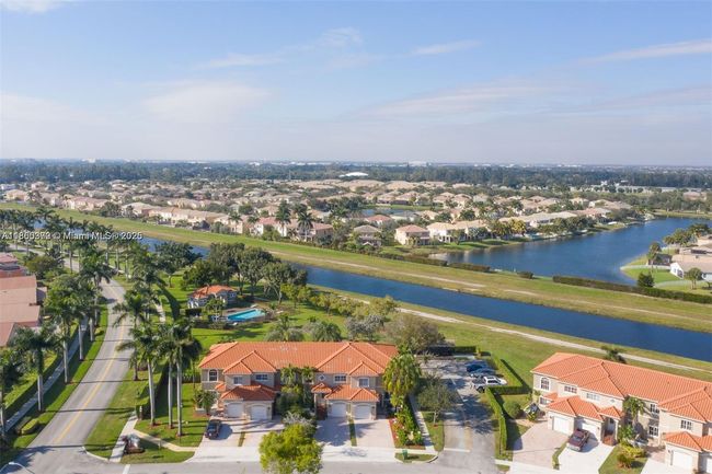 12953 Sw 49 Th Ct, Townhouse with 3 bedrooms, 3 bathrooms and null parking in Miramar FL | Image 34