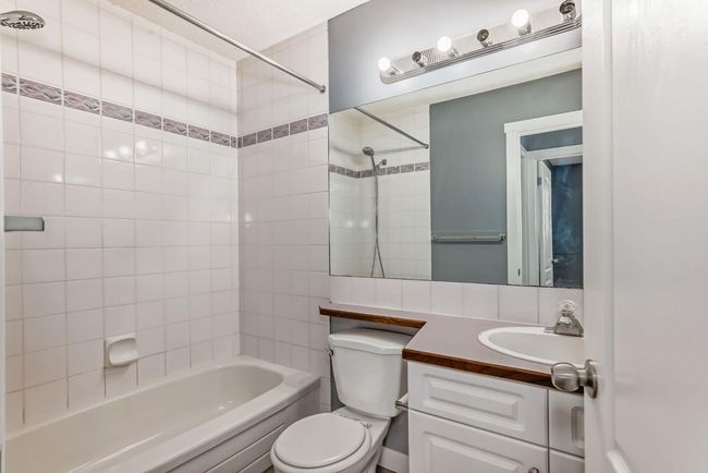 16246 Shawbrooke Rd Sw, House detached with 4 bedrooms, 3 bathrooms and 4 parking in Calgary AB | Image 20