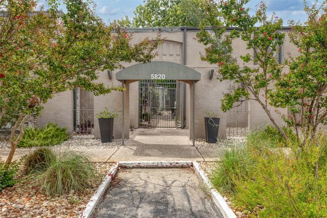 APT-205 - 5820 Berkman Dr, Condo with 2 bedrooms, 1 bathrooms and null parking in Austin TX | Image 16
