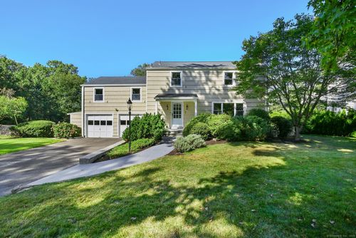 7 Pleasant View Pl, Old Greenwich, CT, 06870-1107 | Card Image