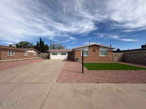 10258 Saigon Dr, El Paso, TX, 79925-5531 | Card Image