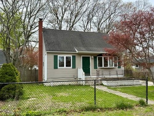 126 Flower Rd, Mastic Beach, NY, 11951-3218 | Card Image