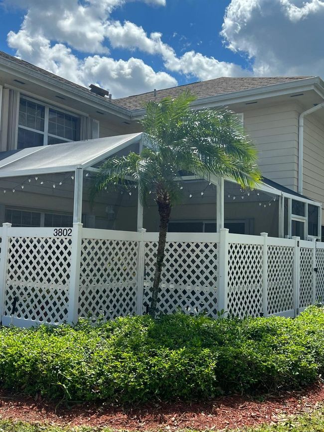 3802 Medford Ct, Townhouse with 2 bedrooms, 3 bathrooms and null parking in Boynton Beach FL | Image 4