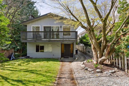1949 Mahon Ave, North Vancouver, BC, V7M2T4 | Card Image