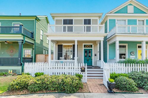 1305 Church St, Galveston, TX, 77550-5065 | Card Image