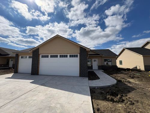 5813 Plumthicket St, Bel Aire, KS, 67226 | Card Image