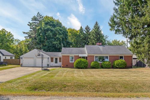 2751 Marlington Rd, Waterford, MI, 48329-3645 | Card Image