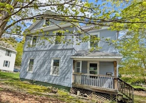 20 Greenway St, Pittsfield, MA, 01201-6604 | Card Image