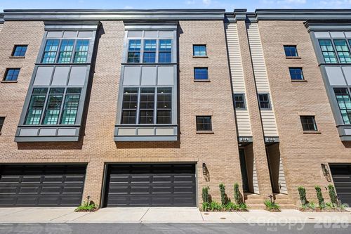 816 Madison Glen Ln, Charlotte, NC, 28209-4549 | Card Image