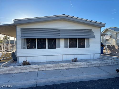 3657 Isle Royale Dr, Las Vegas, NV, 89122-4028 | Card Image
