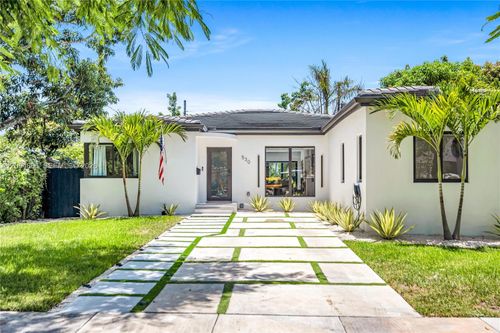 530 Sw 18th Ter, Miami, FL, 33129-1023 | Card Image