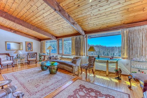 979 Farr Hill Rd, Littleton, NH, 03561-4436 | Card Image