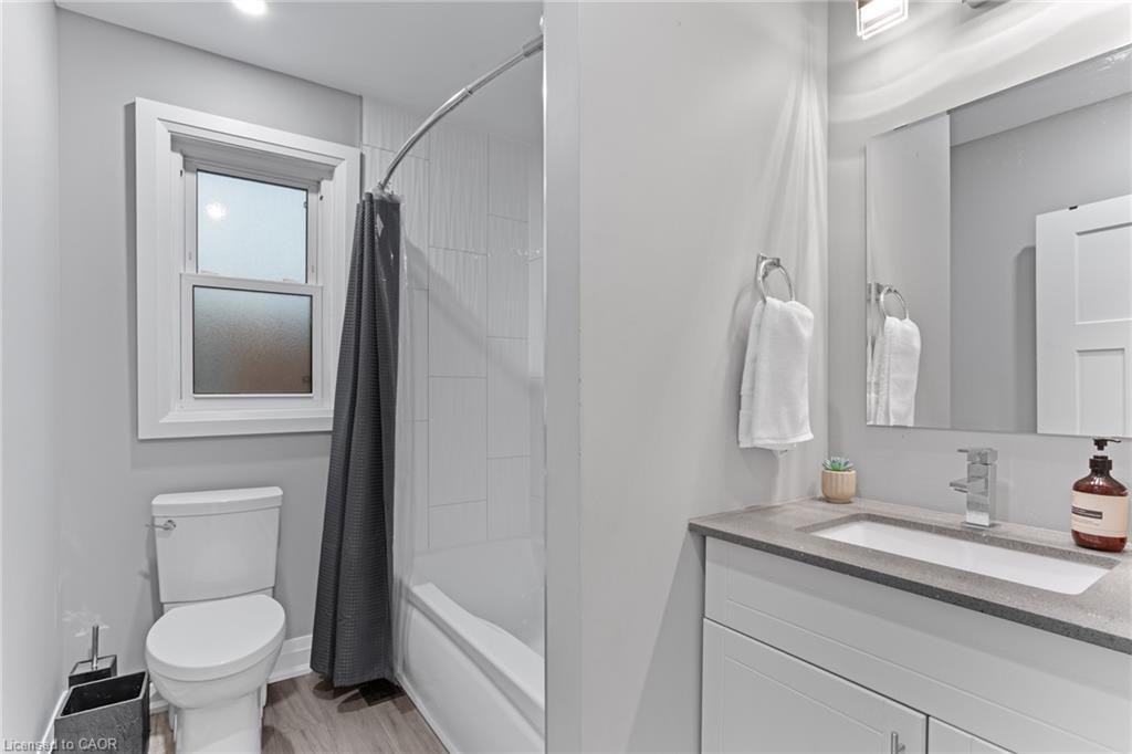 Residential in Stoney Creek 4