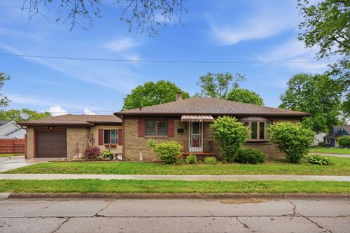 2730 4th St, Moline, IL, 61265-5144 | Card Image