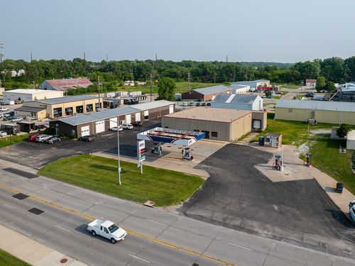 803 E Lincoln Way, Ames, IA, 50010-6524 | Card Image