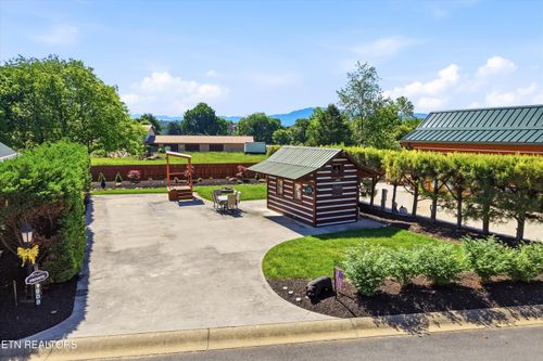 1908 Lizi Loop Way, Sevierville, TN, 37862-5460 | Card Image