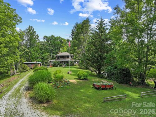 3151 N Bearwallow Rd, Hendersonville, NC, 28792-1020 | Card Image