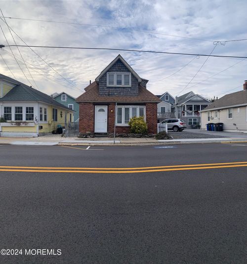 145 Ocean Avenue, Point Pleasant Beach, NJ, 08742 | Card Image