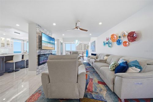 ph-2-1390 Gulf Blvd, CLEARWATER BEACH, FL, 33767-2840 | Card Image