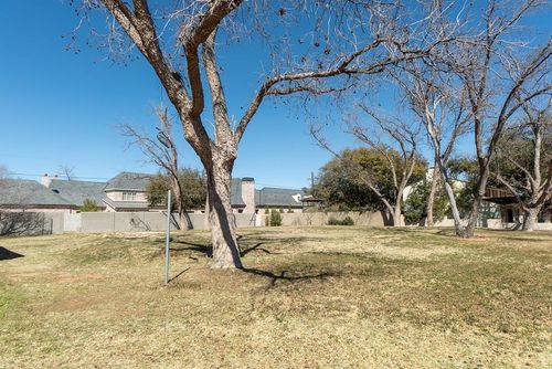 1602 Country Club Dr, Midland, TX, 79701-5715 | Card Image