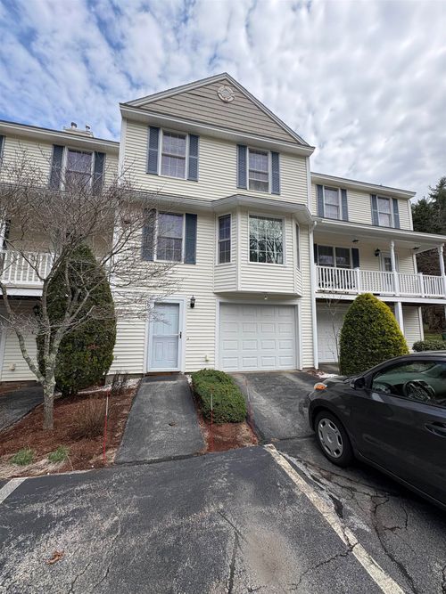 19 Mulberry Ln, Amherst, NH, 03031-2621 | Card Image