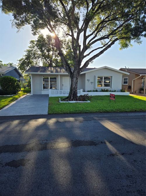 5712 Nw 66th Ter, Tamarac, FL, 33321-5740 | Card Image