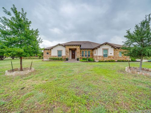779 Stirrup Dr, Spring Branch, TX, 78070-6143 | Card Image