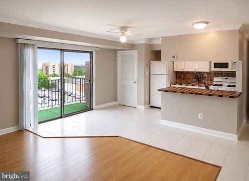 31-3400 25th St S, ARLINGTON, VA, 22206-2447 | Card Image