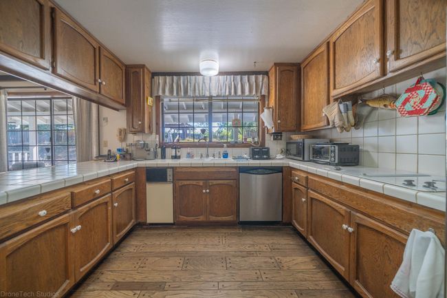 16160 Plateau Cir, House other with 5 bedrooms, 4 bathrooms and null parking in Redding CA | Image 18