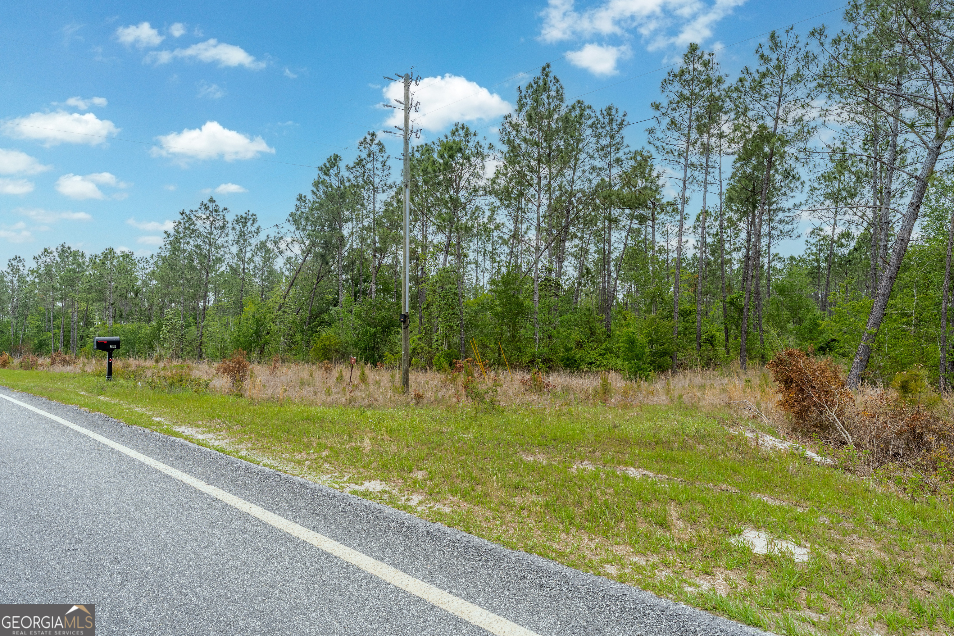 Land in Nicholls 4