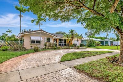 2150 Ne 53rd Street, House other with 3 bedrooms, 2 bathrooms and null parking in Fort Lauderdale FL | Image 3