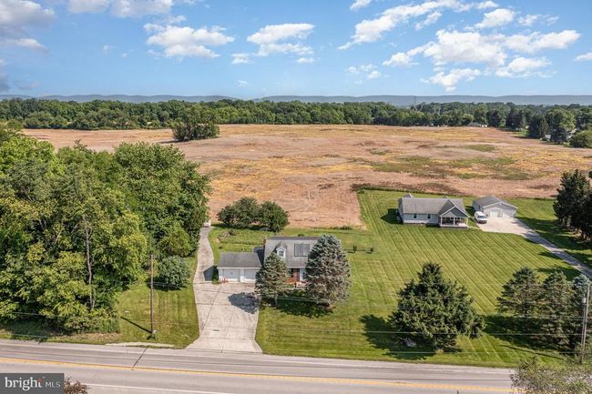 1370 W Trindle Rd, House other with 3 bedrooms, 2 bathrooms and null parking in CARLISLE PA | Image 4